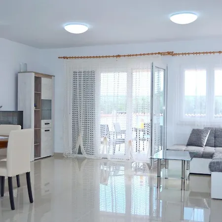 House Ljubav