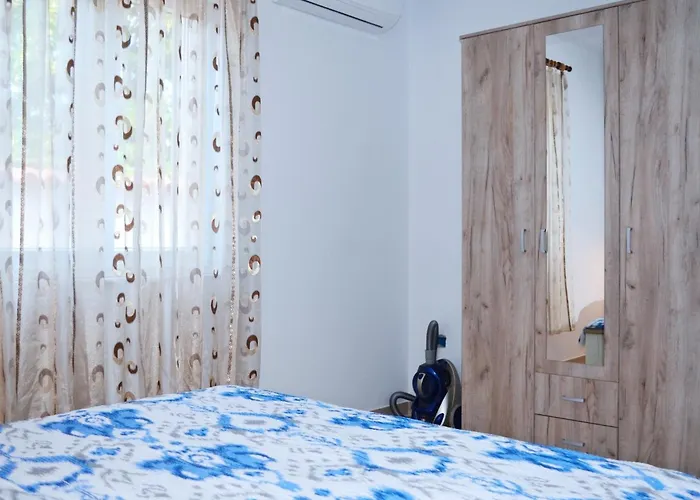 House Ljubav 펜션 메덜린