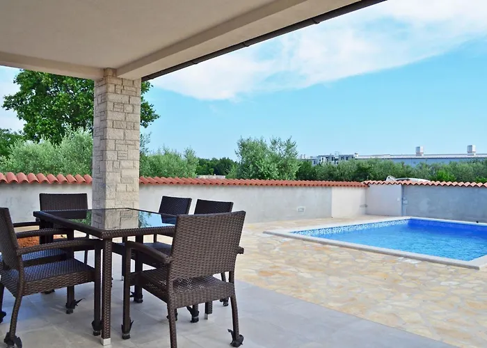 House Ljubav 펜션 *