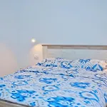House Ljubav * Μεντουλίν