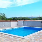 House Ljubav Σπίτι διακοπών *