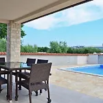 House Ljubav Σπίτι διακοπών *