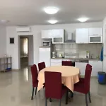 House Ljubav
