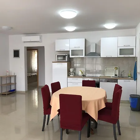 House Ljubav