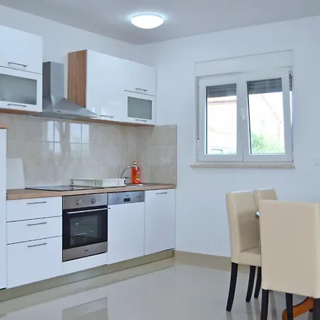 House Ljubav